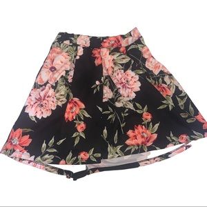 Floral skirt 🌺
